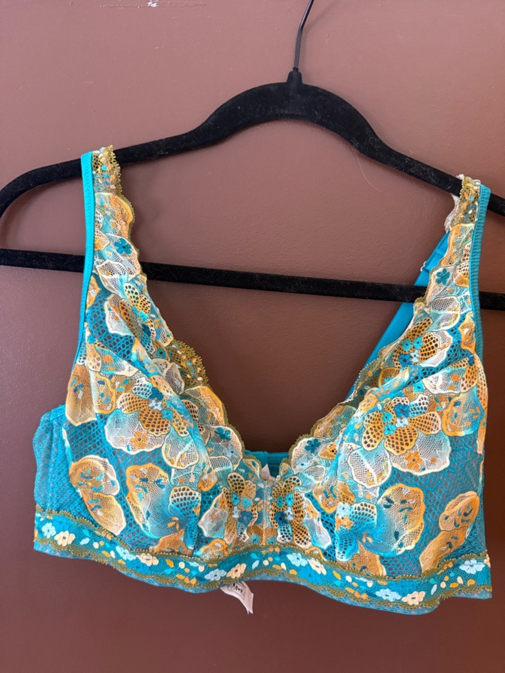 Intimissimi Floral Lace Bralette - Picture 2 of 7